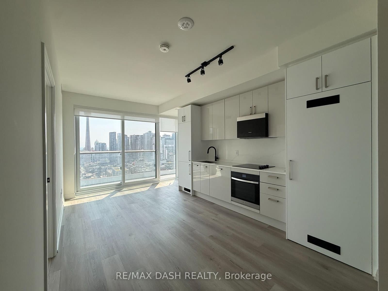 280 Dundas Street W, Unit 2709 thumbnail 5