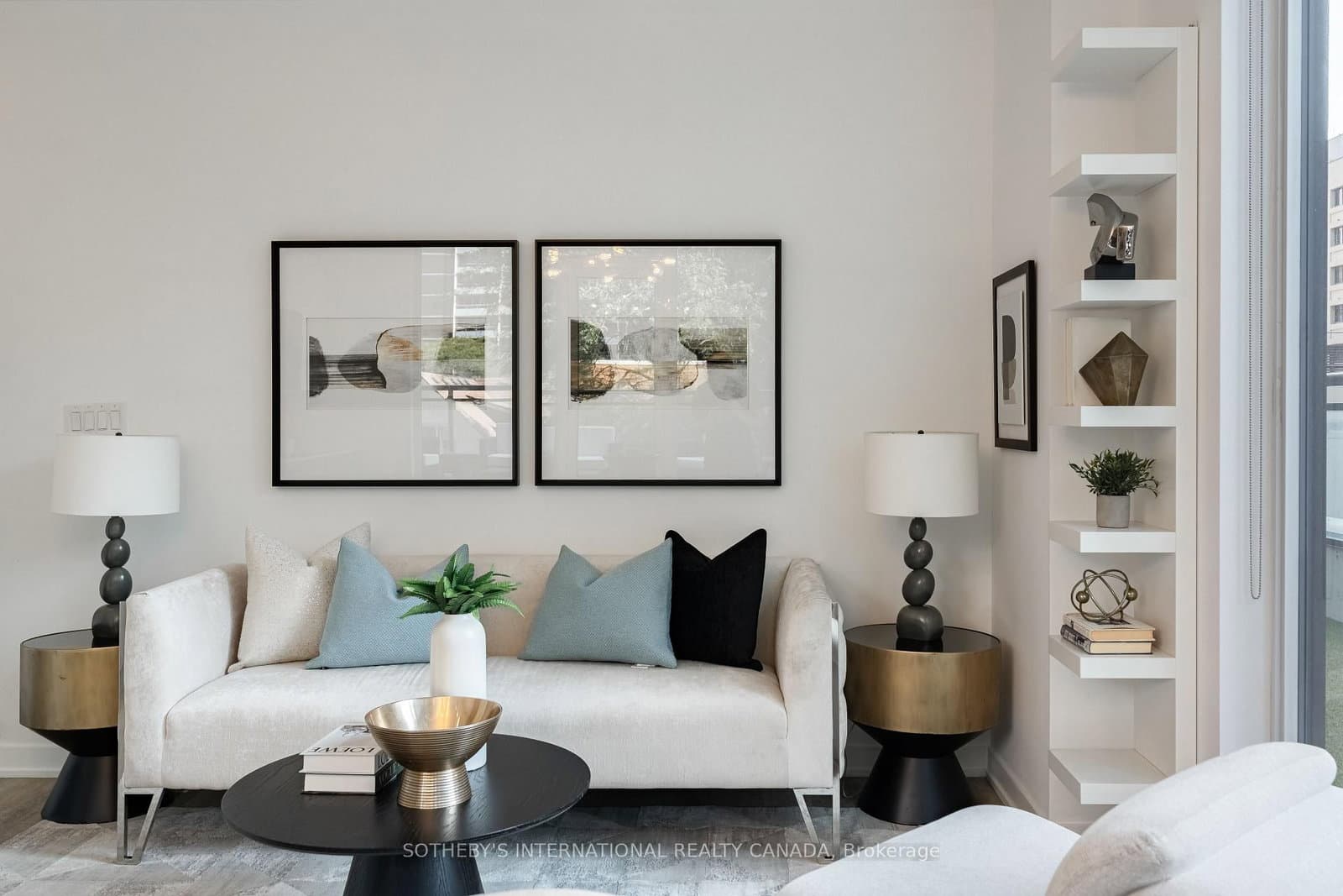 17 Dundonald Street, Unit 302 thumbnail 16