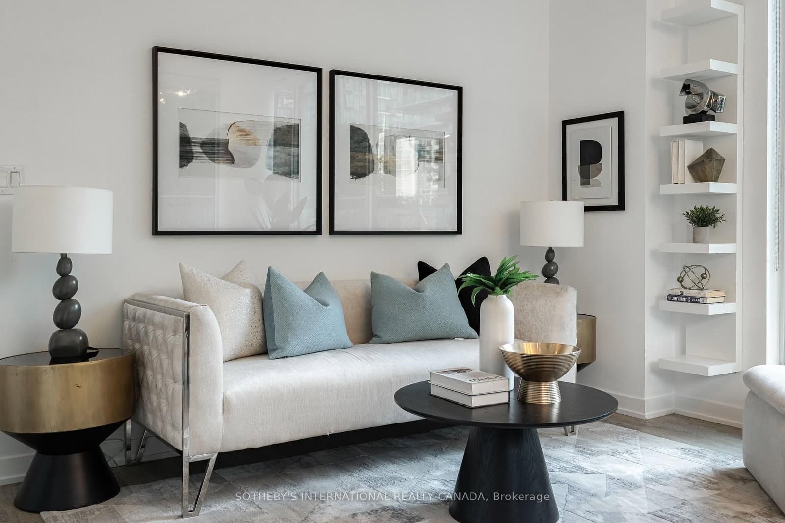 17 Dundonald Street, Unit 302 thumbnail 17