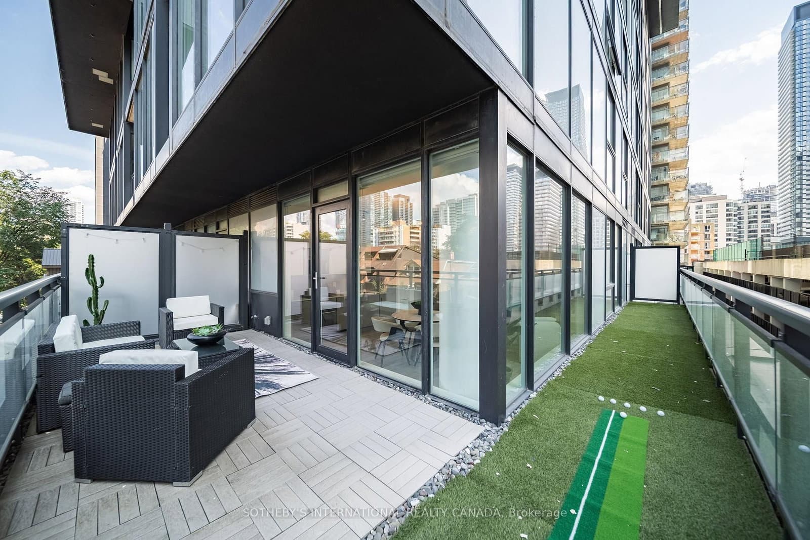 17 Dundonald Street, Unit 302 thumbnail 22
