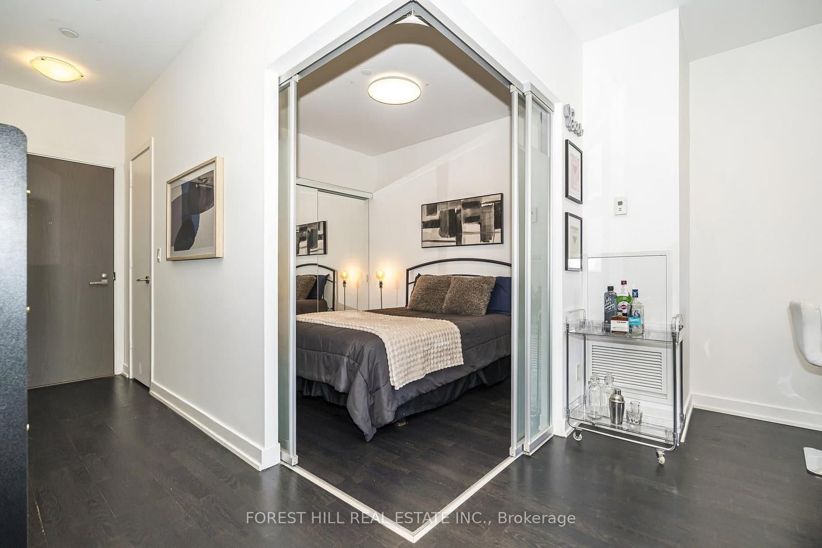 501 St Clair Avenue W, Unit 202 thumbnail 14