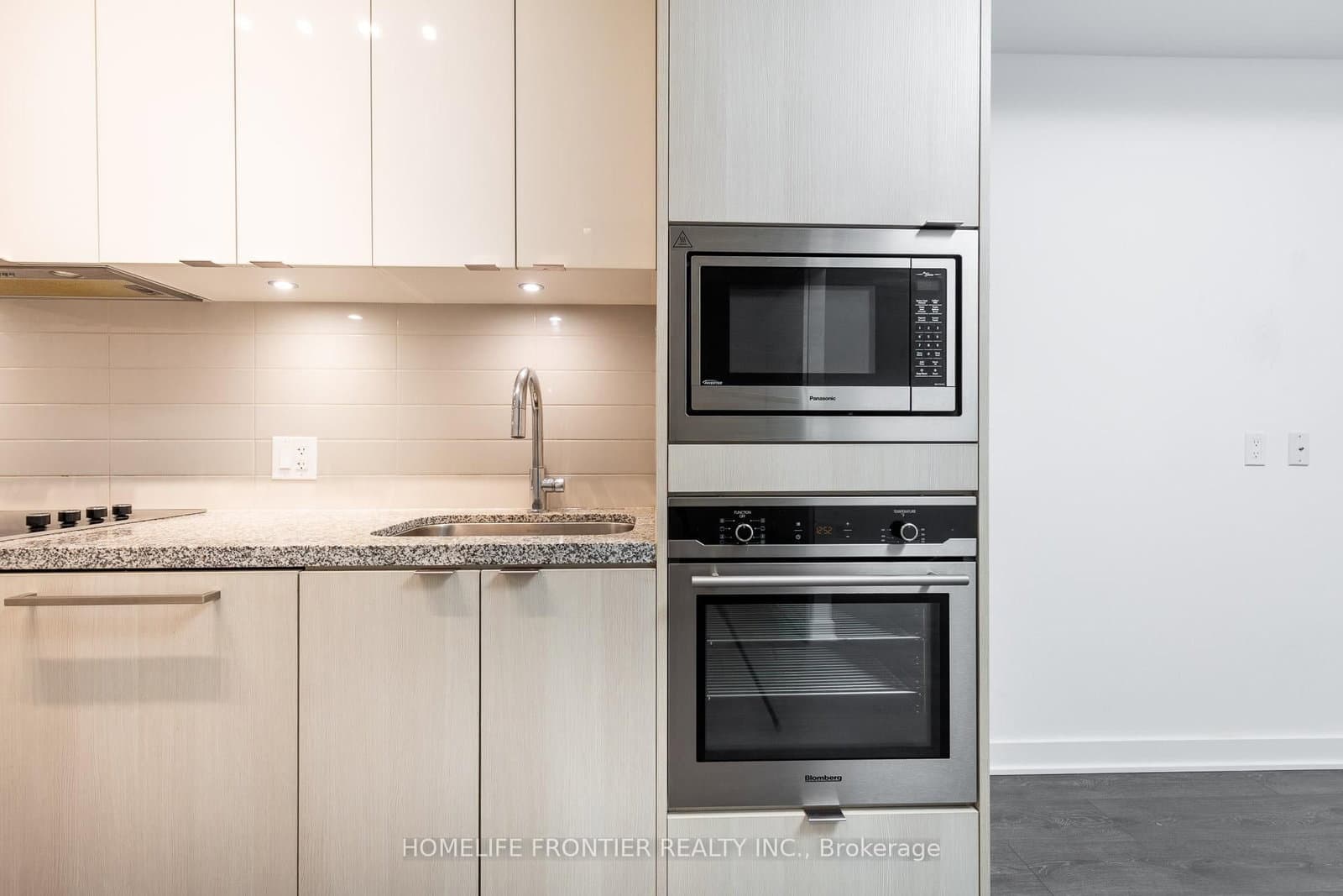 115 Blue Jays Way, Unit 705 thumbnail 10