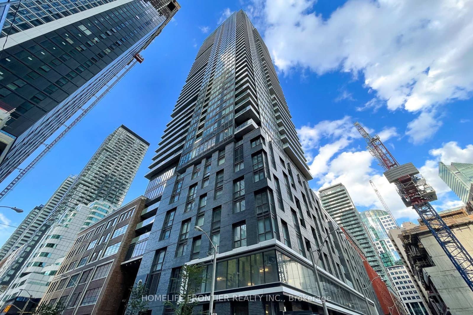 115 Blue Jays Way, Unit 705 thumbnail 35