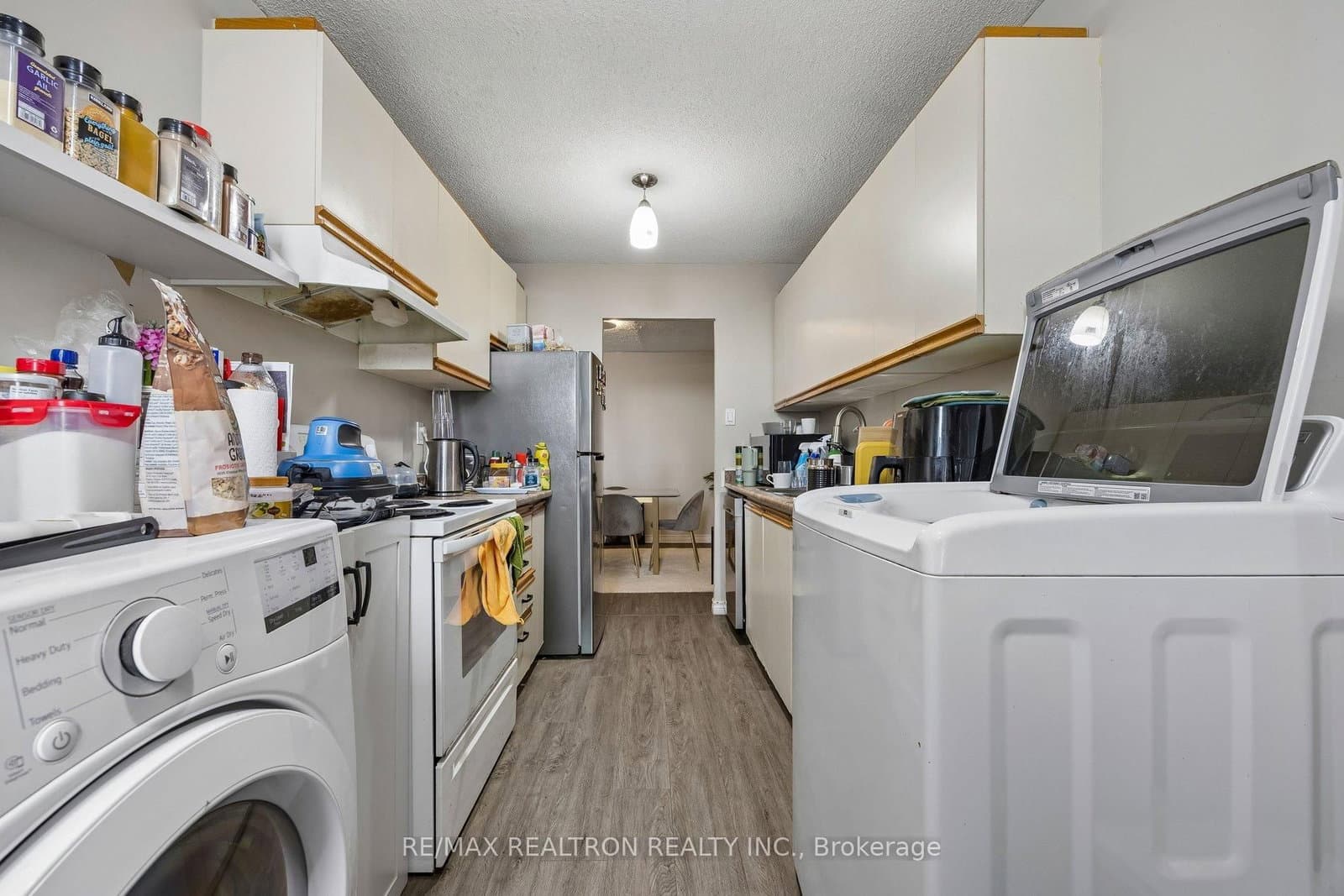 205 Hilda Avenue, Unit 2208 thumbnail 10