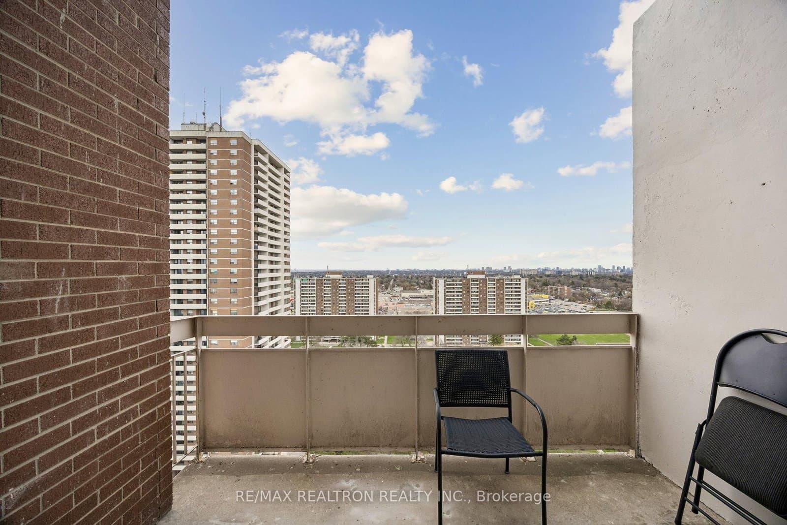 205 Hilda Avenue, Unit 2208 thumbnail 16