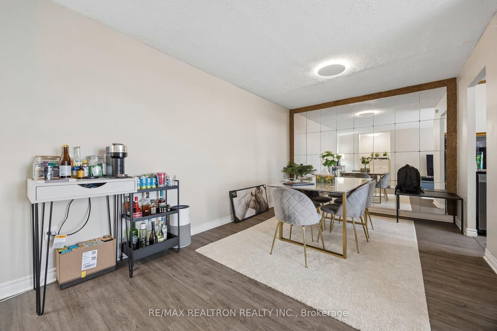 205 Hilda Avenue, Unit 2208 thumbnail 5
