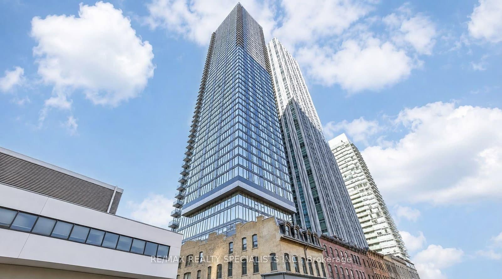 8 Cumberland Street, Unit 3504 - Image 1