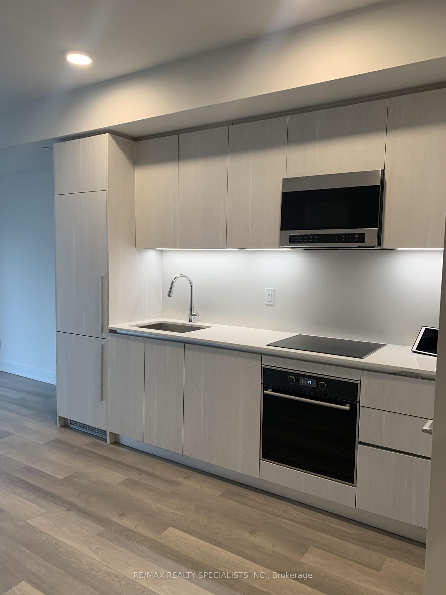 8 Cumberland Street, Unit 3504 thumbnail 5
