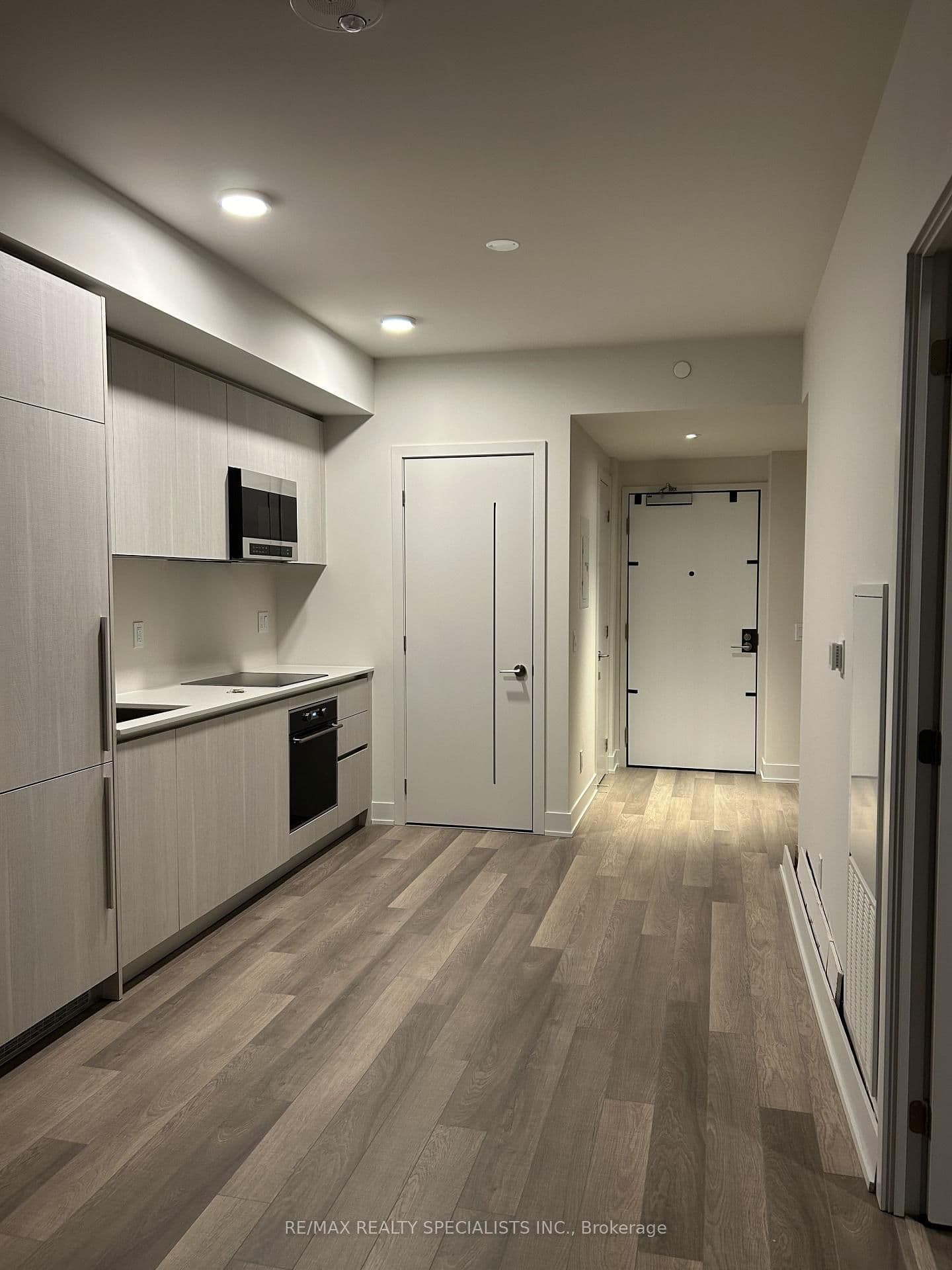 8 Cumberland Street, Unit 3504 thumbnail 7