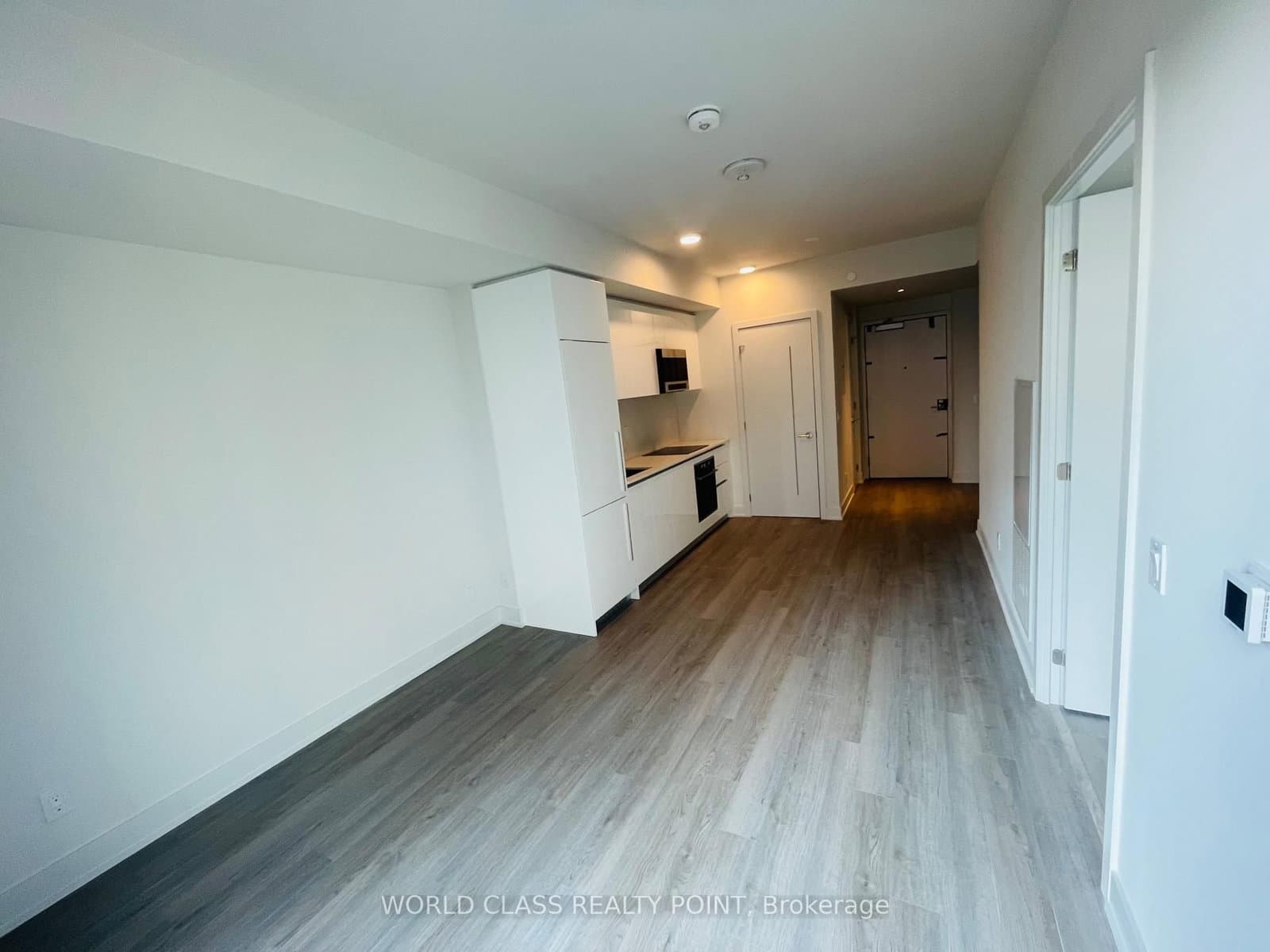 8 Cumberland Street, Unit 2404 thumbnail 3