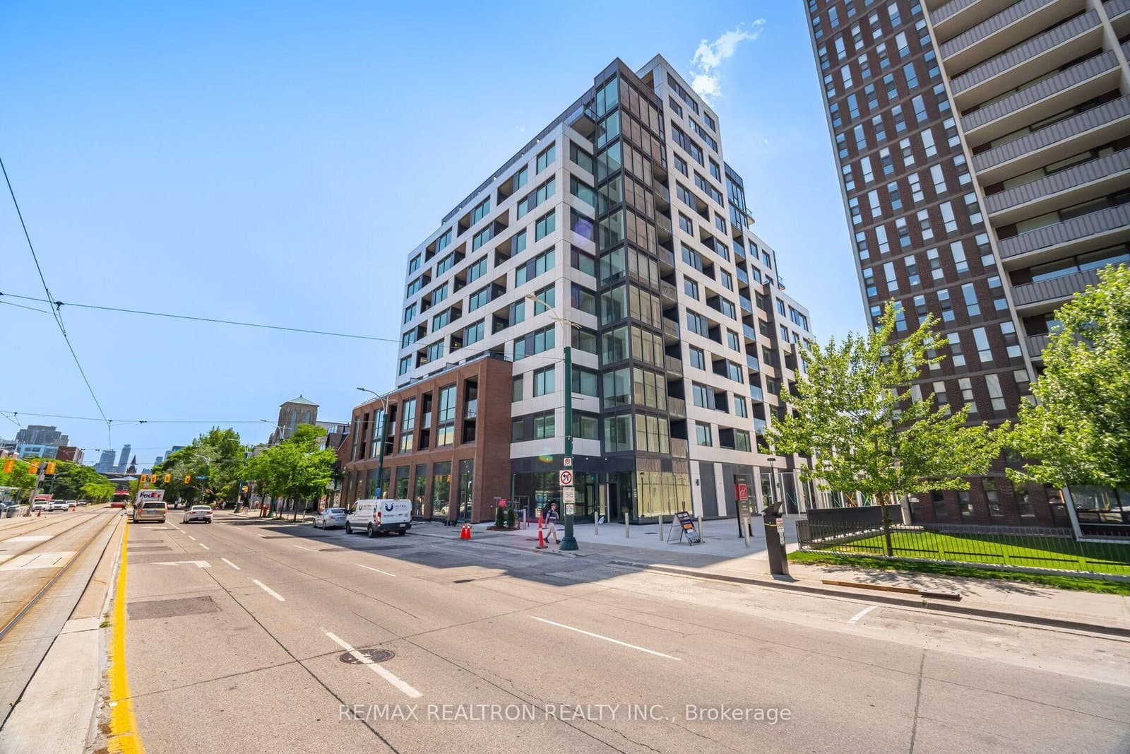664 Spadina Avenue, Unit 203 thumbnail 16