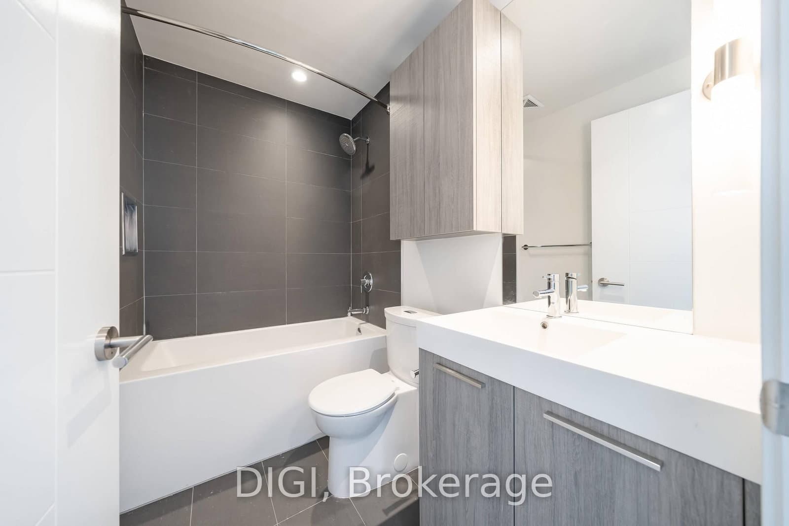 25 Selby Street, Unit 2004 thumbnail 12