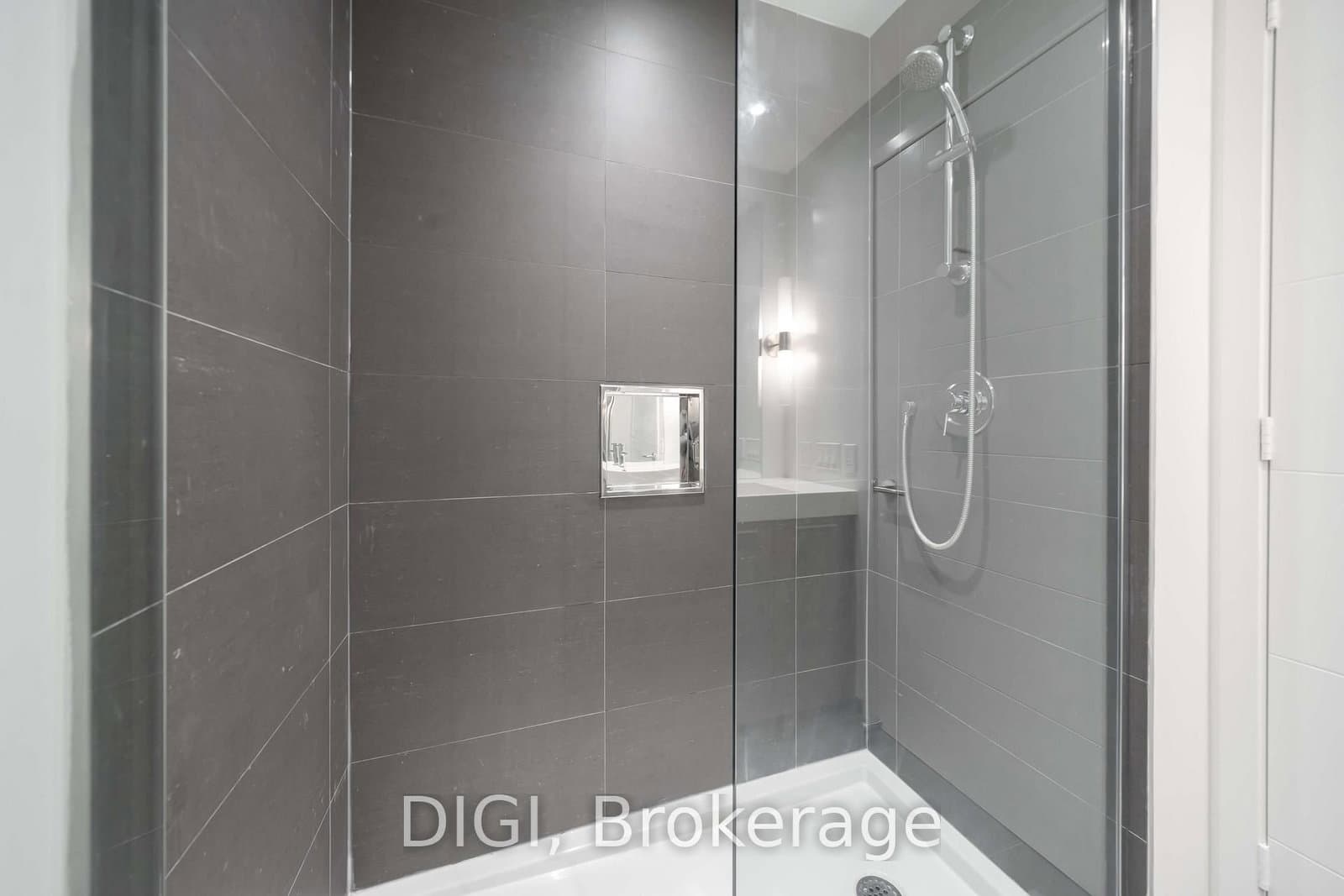 25 Selby Street, Unit 2004 thumbnail 19