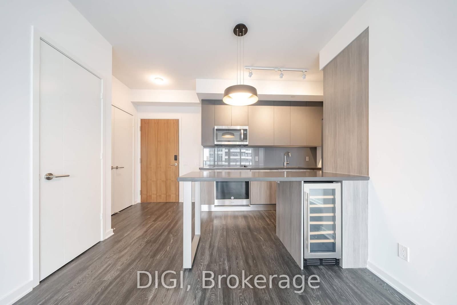 25 Selby Street, Unit 2004 thumbnail 3