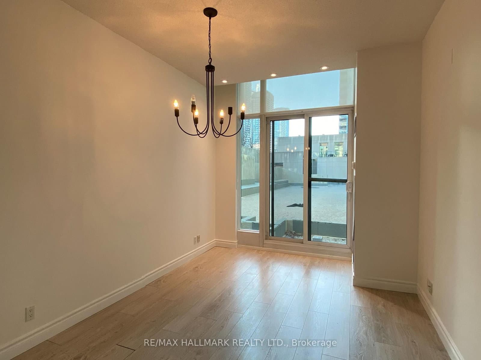 361 Front Street W, Unit 107 thumbnail 19