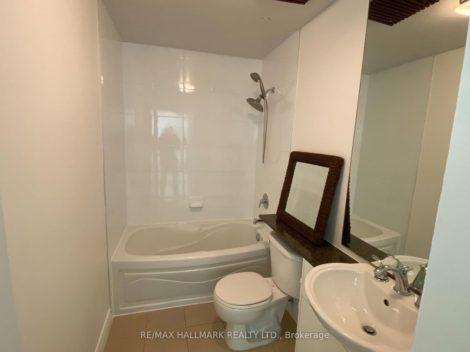 361 Front Street W, Unit 107 thumbnail 21