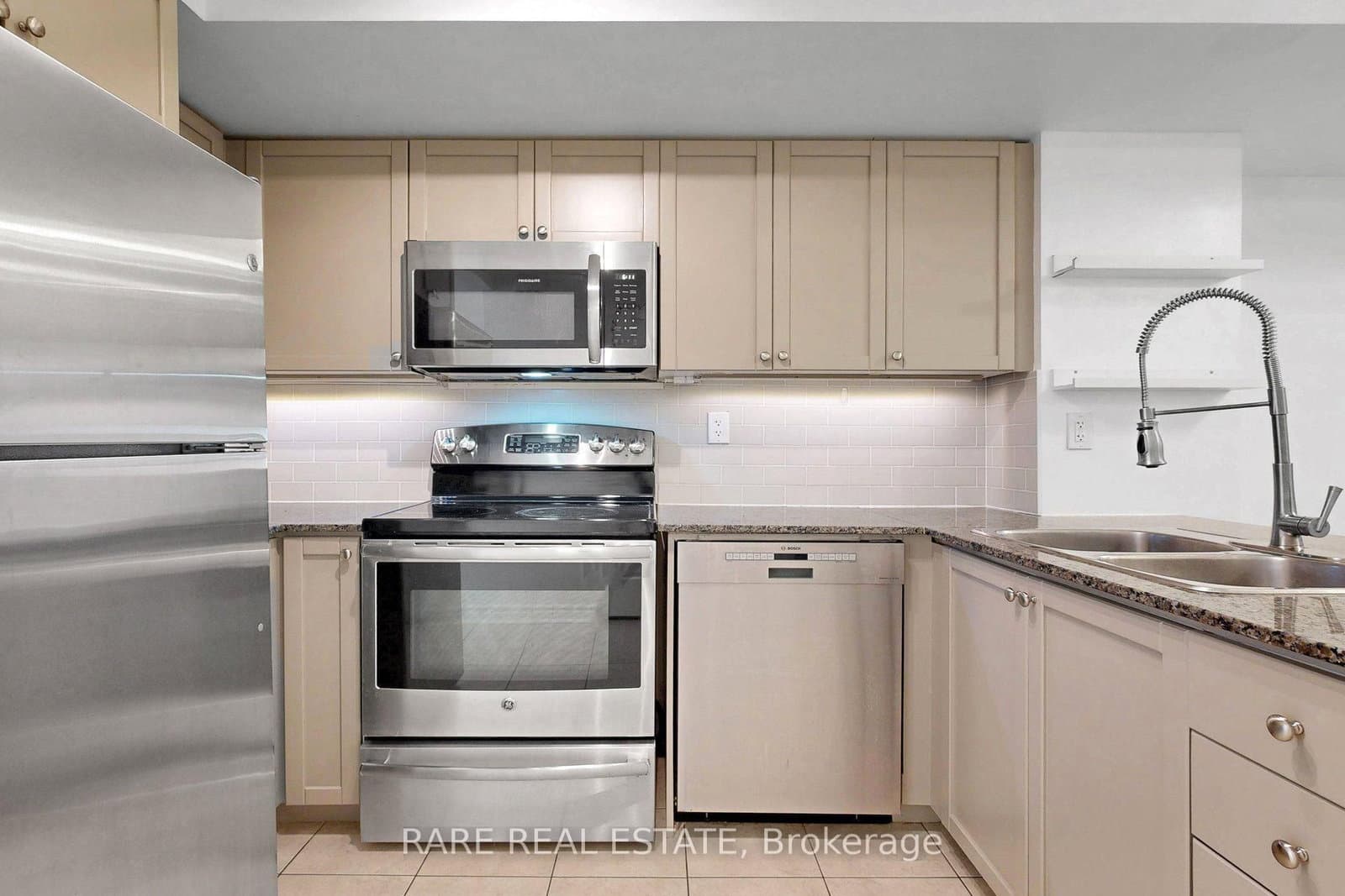 21 Ruttan Street, Unit 140 thumbnail 14
