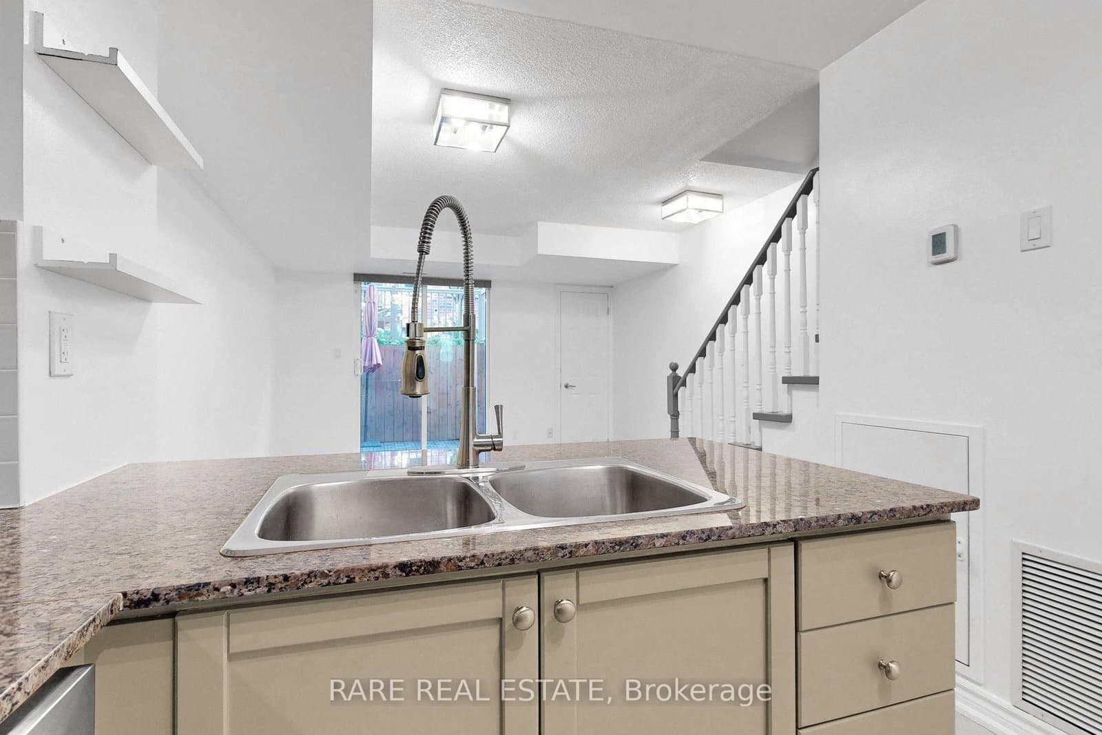 21 Ruttan Street, Unit 140 thumbnail 18