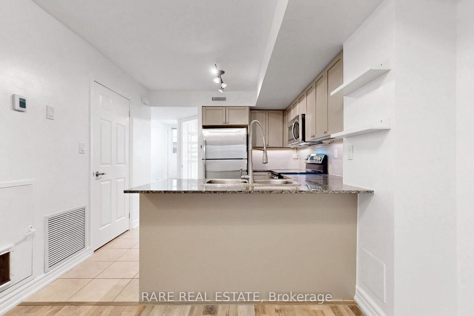 21 Ruttan Street, Unit 140 thumbnail 20