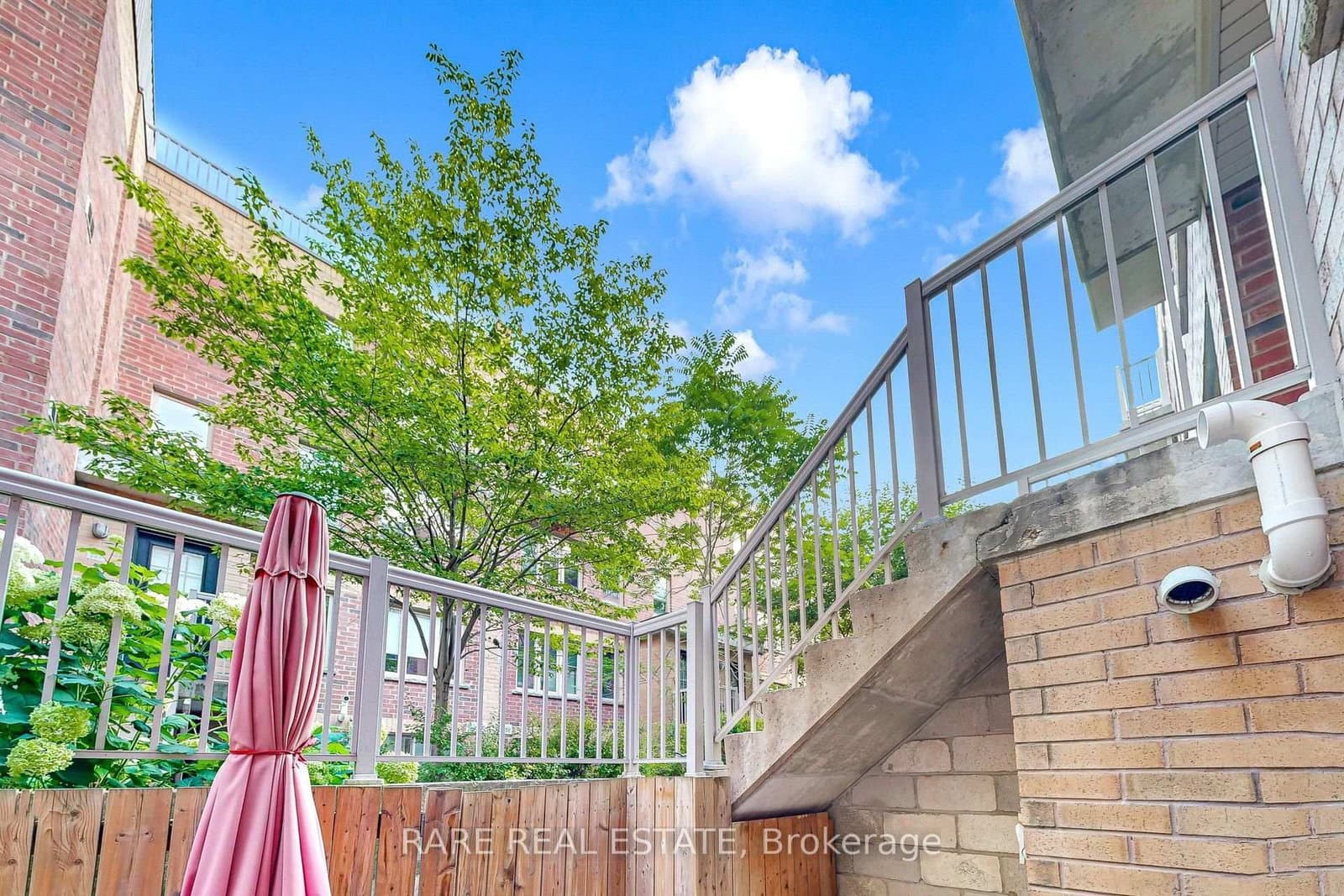 21 Ruttan Street, Unit 140 thumbnail 32