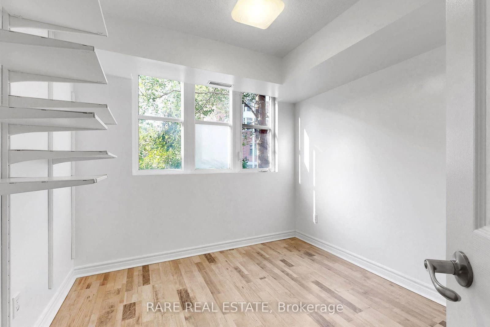 21 Ruttan Street, Unit 140 thumbnail 8