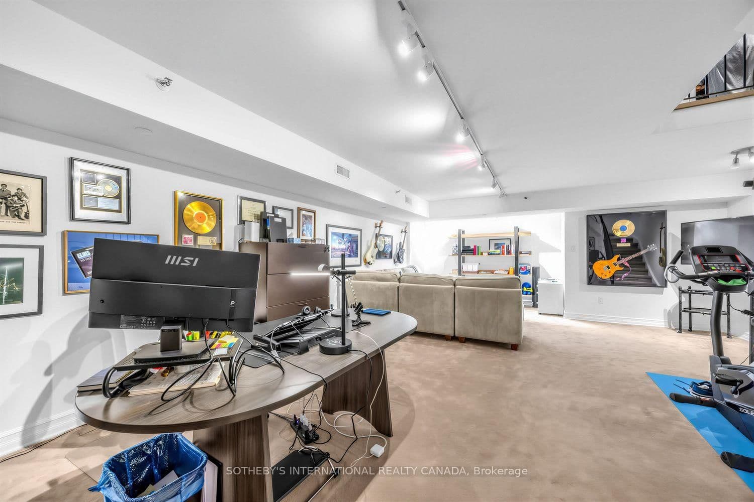 142 Pears Avenue, Unit A10 thumbnail 23