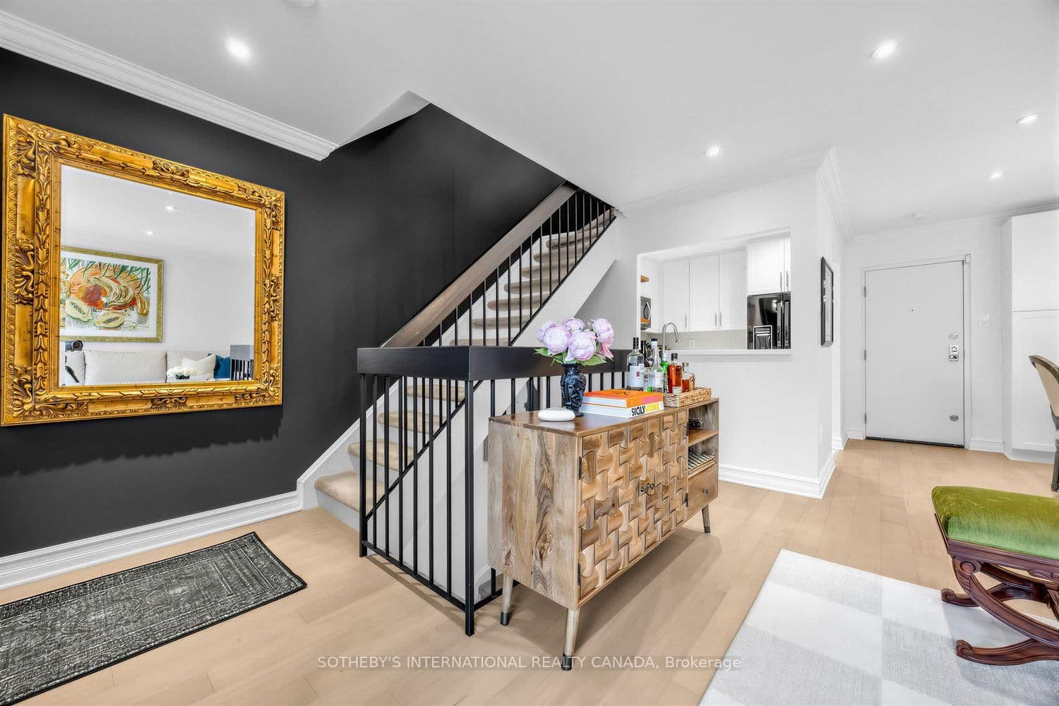 142 Pears Avenue, Unit A10 thumbnail 6