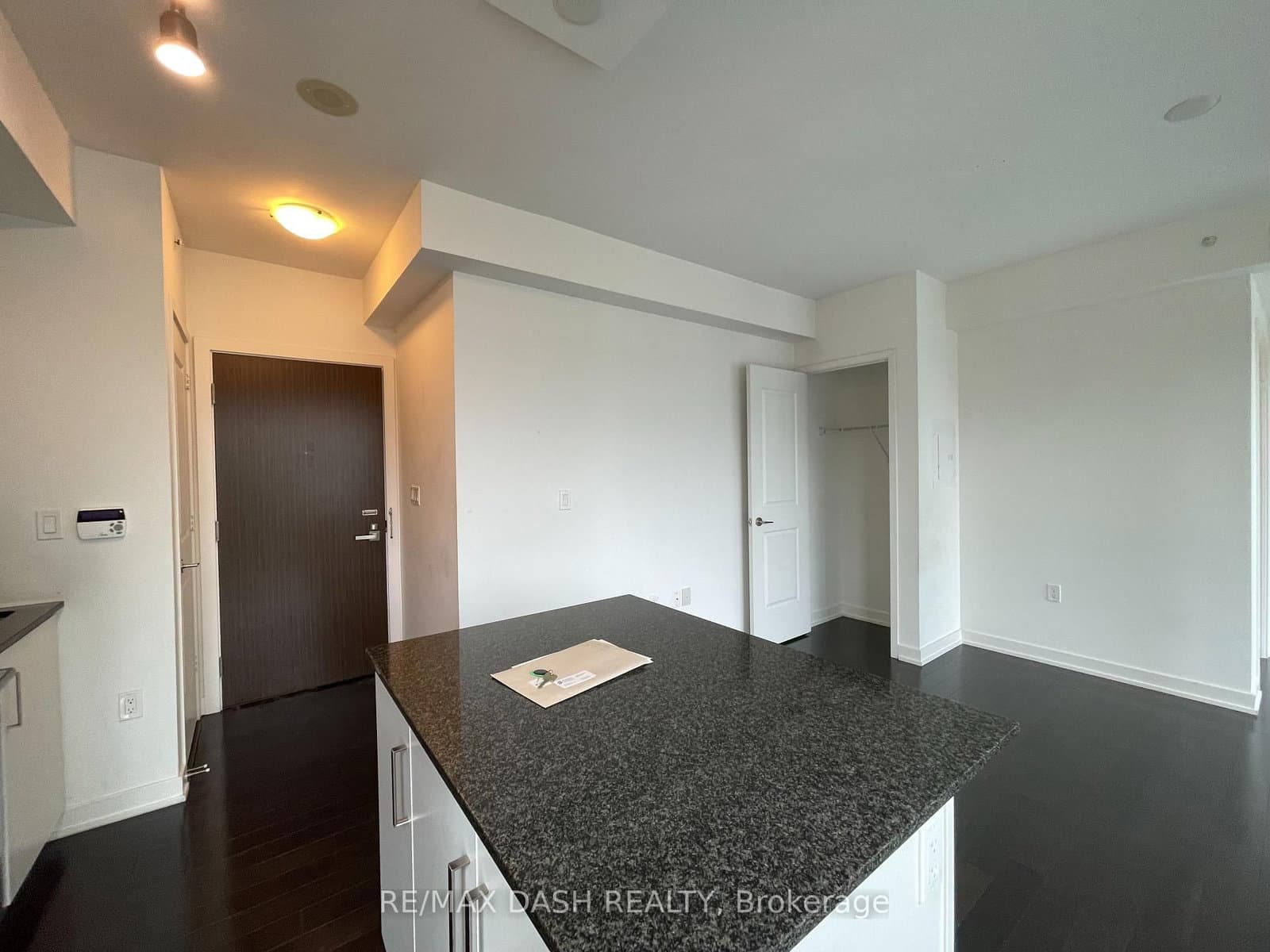 1 The Esplanade Drive, Unit 1005 thumbnail 4
