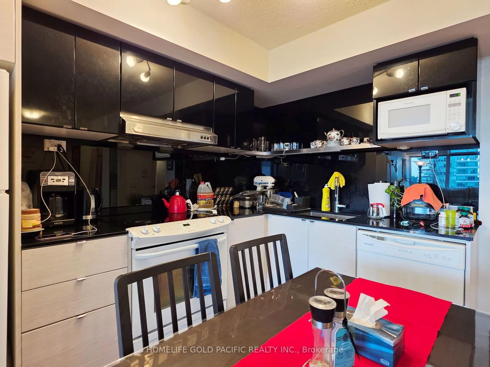 72 Esther Shiner Boulevard, Unit 903 thumbnail 6