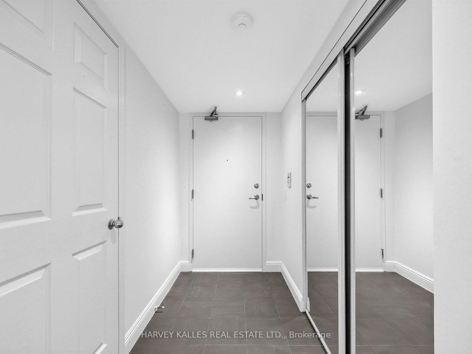 153 Beecroft Road, Unit 1815 thumbnail 4