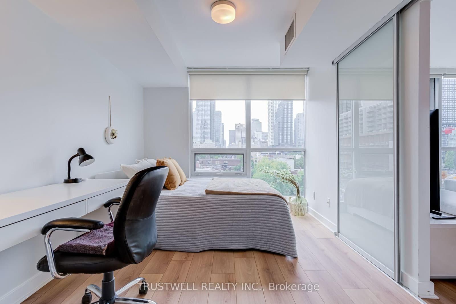 320 Richmond Street E, Unit 712 thumbnail 14
