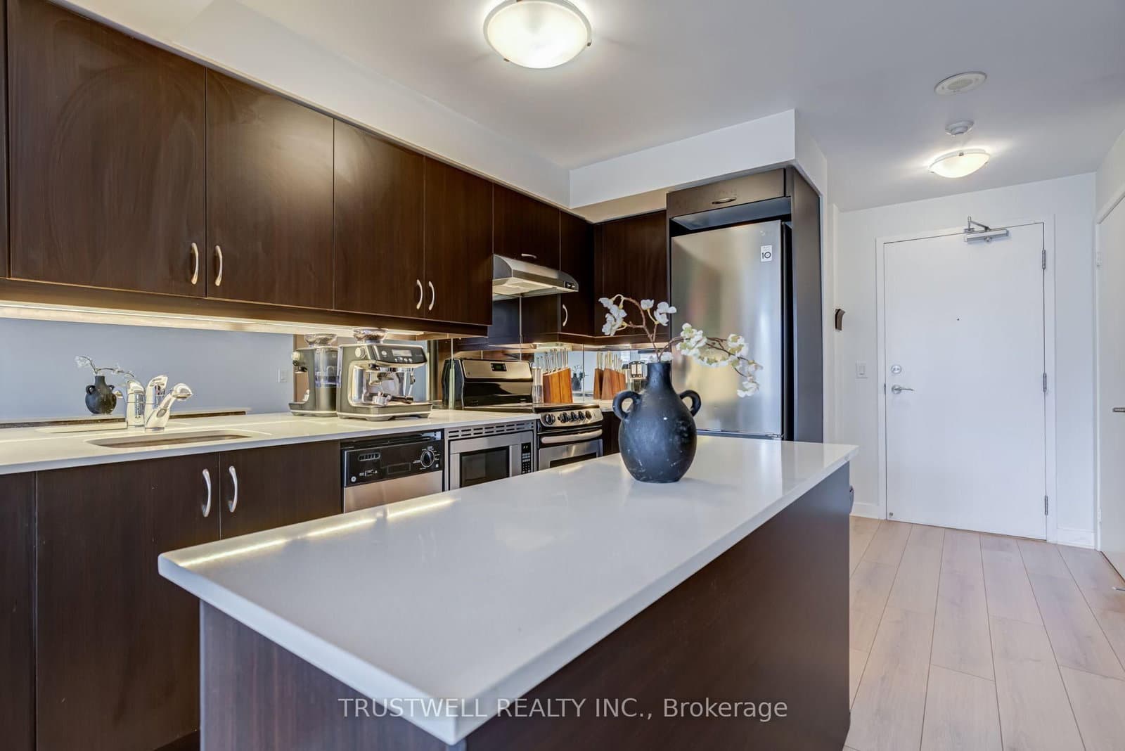 320 Richmond Street E, Unit 712 thumbnail 5