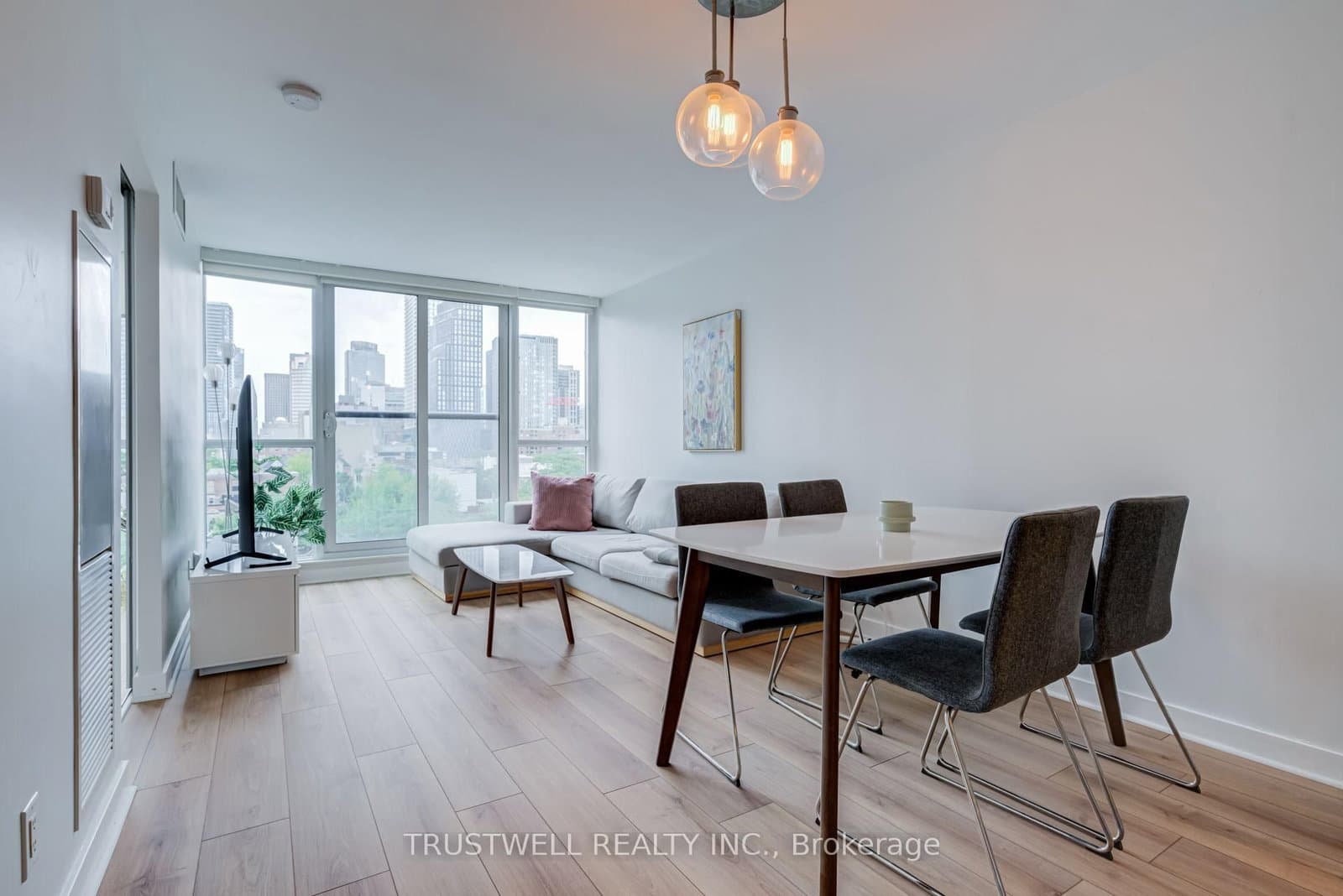 320 Richmond Street E, Unit 712 thumbnail 7