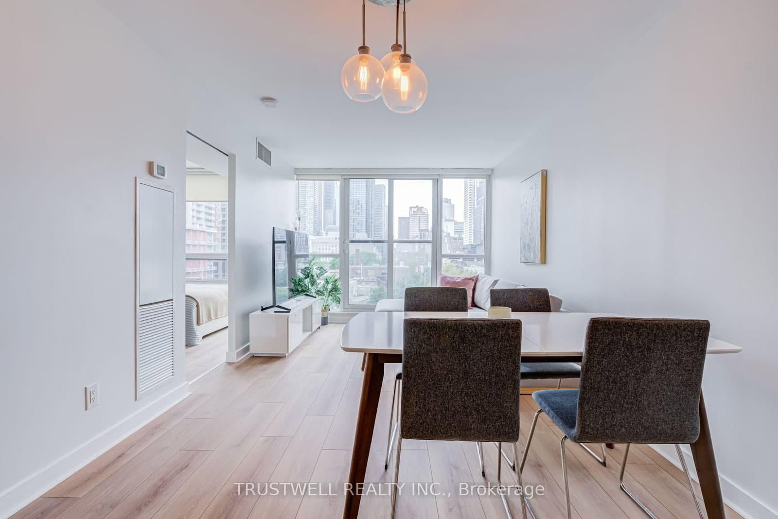 320 Richmond Street E, Unit 712 thumbnail 8