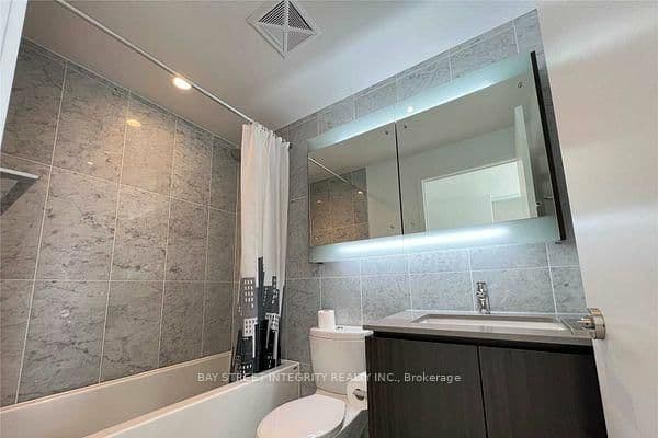 117 McMahon Drive, Unit 303 thumbnail 16