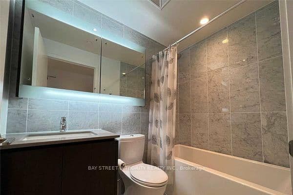 117 McMahon Drive, Unit 303 thumbnail 18