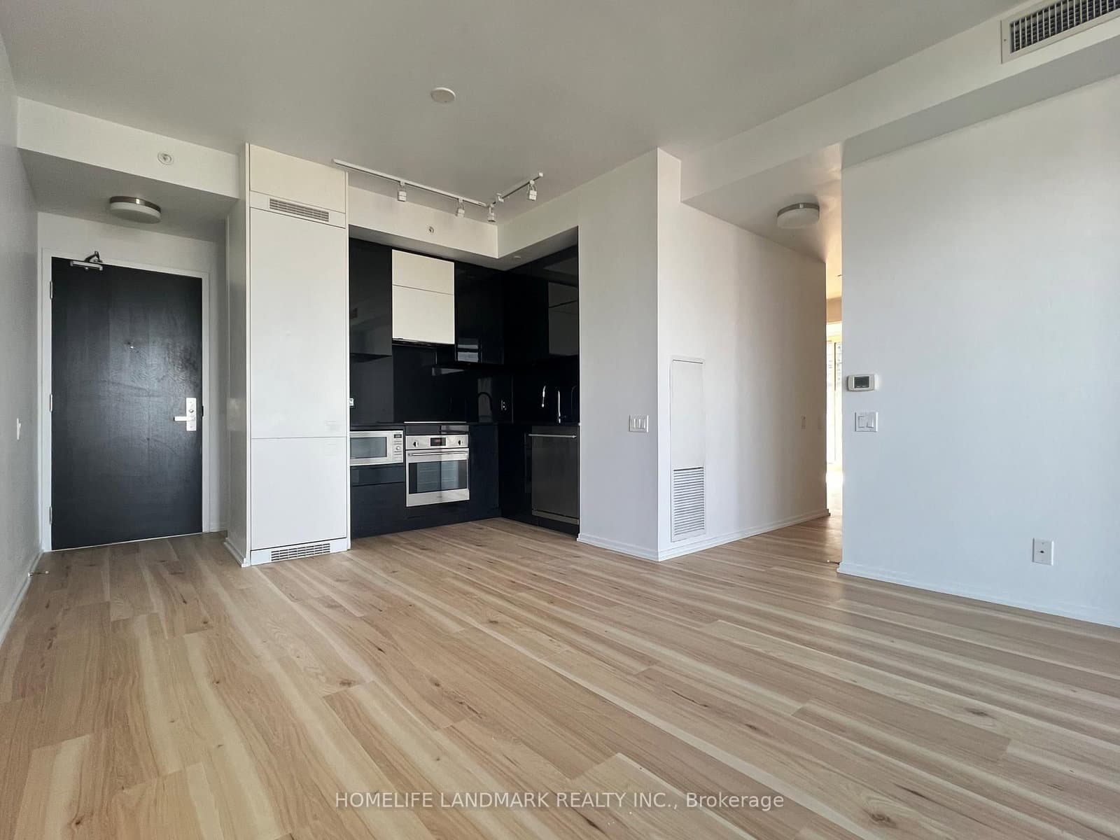 125 Peter Street, Unit 2301 thumbnail 5