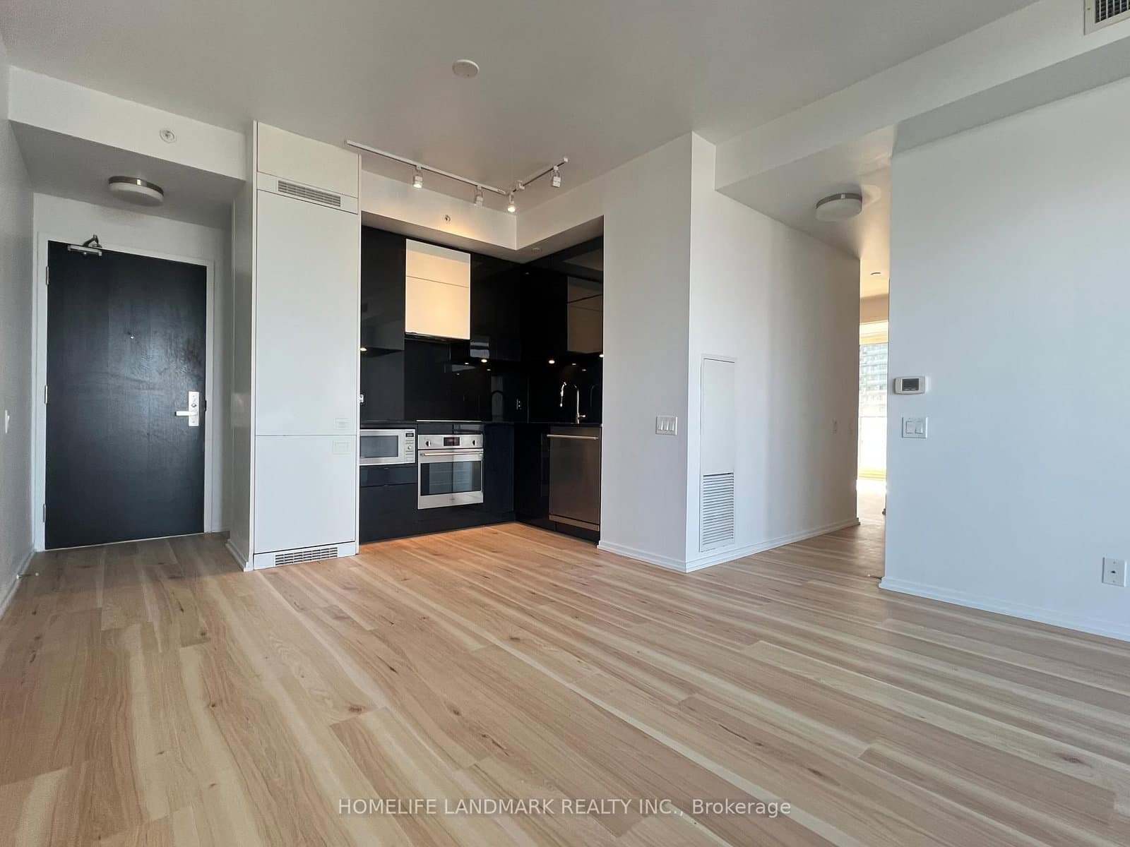 125 Peter Street, Unit 2301 thumbnail 7