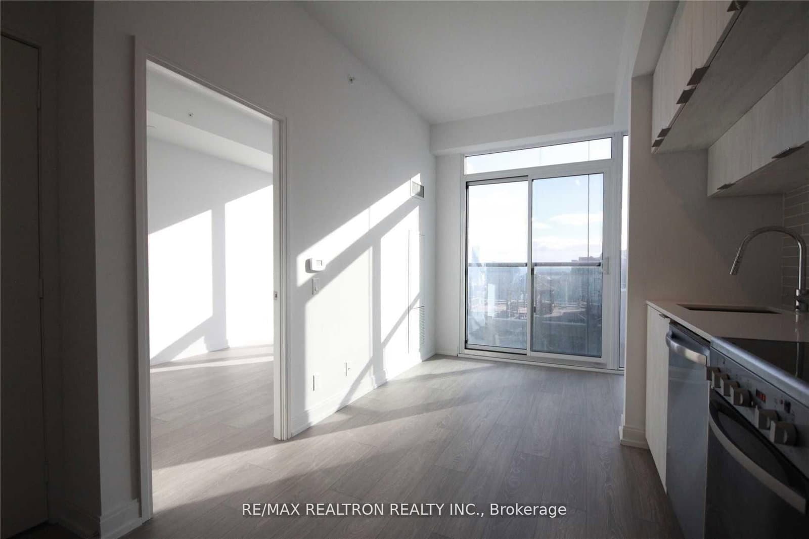 181 Dundas Street E, Unit 2507 thumbnail 5