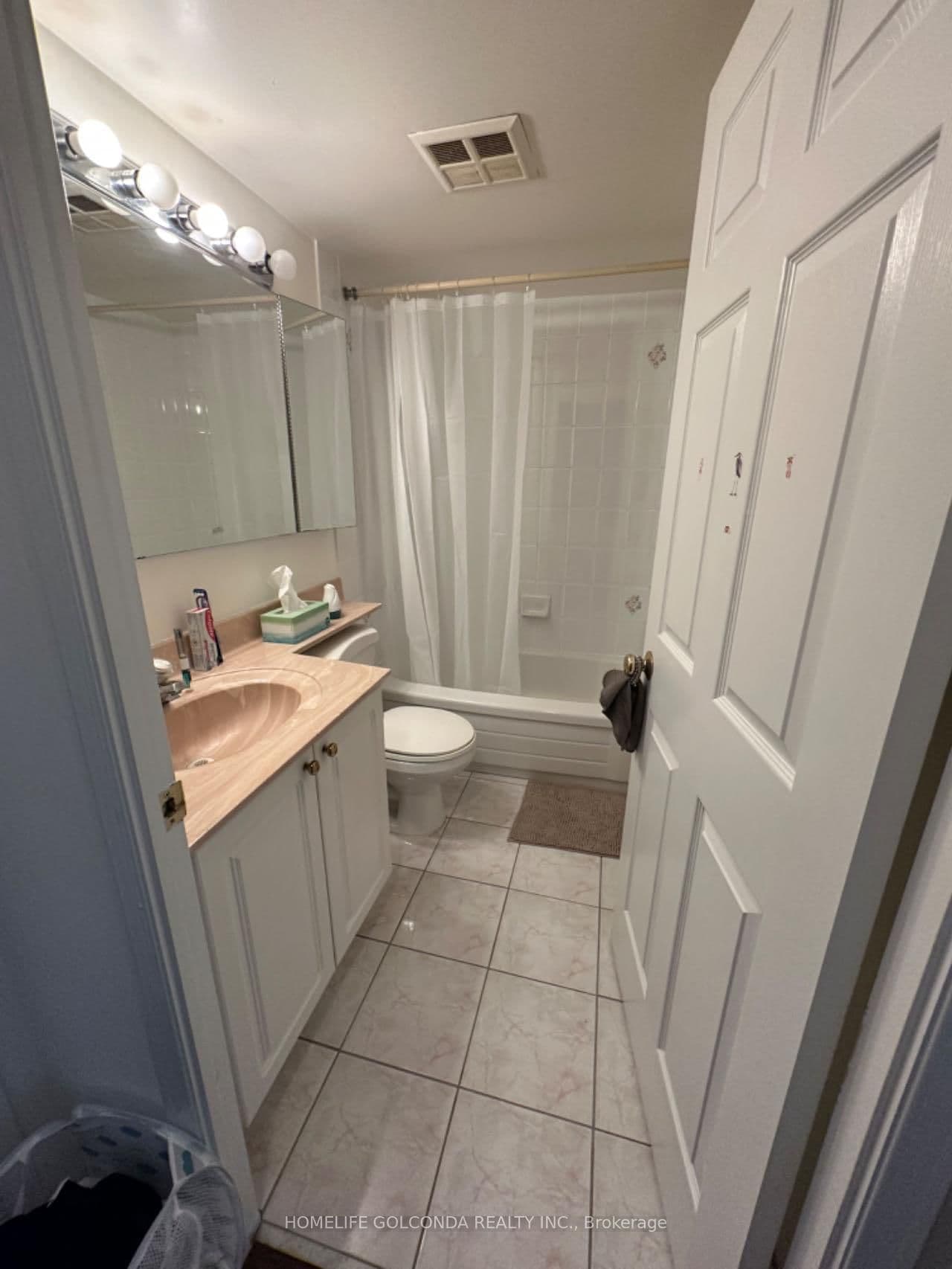 39 Pemberton Avenue, Unit 416 thumbnail 5