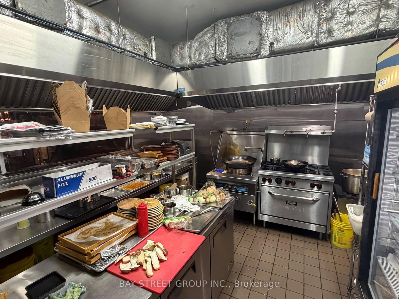 5312 Yonge Street thumbnail 8