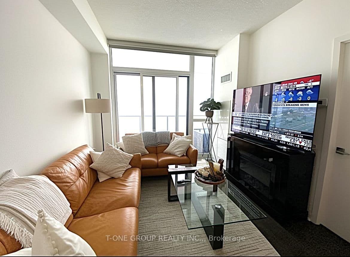 56 Forest Manor Road, Unit 3206 thumbnail 5