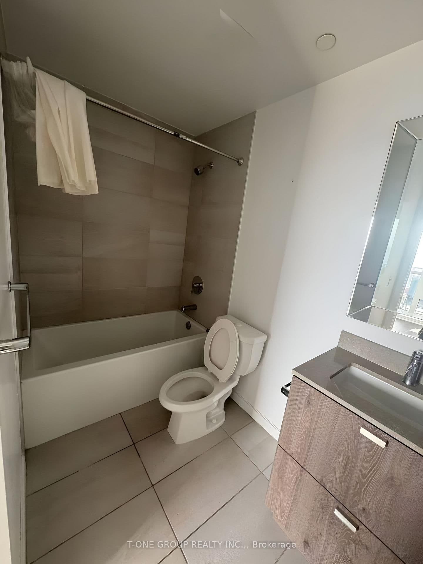 56 Forest Manor Road, Unit 3206 thumbnail 8