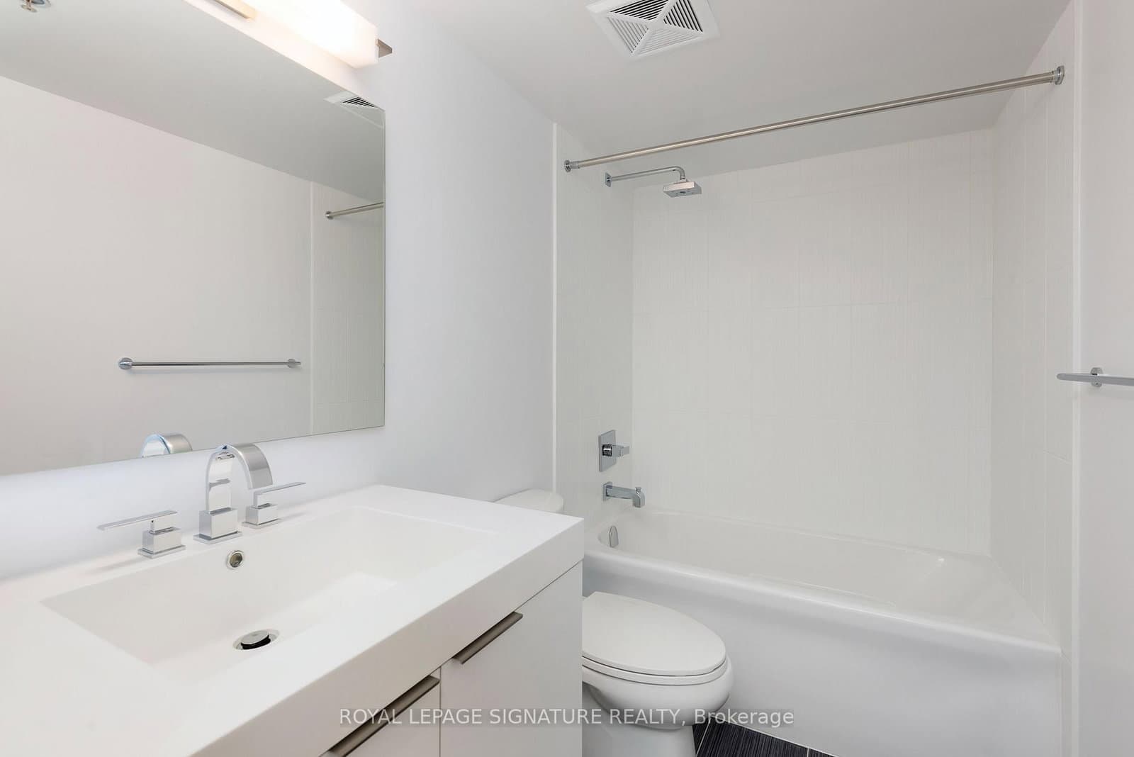 318 Richmond Street W, Unit 410 thumbnail 5
