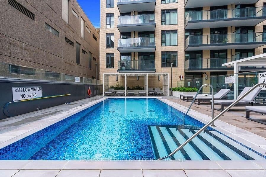 543 Richmond Street W, Unit 1427 thumbnail 17