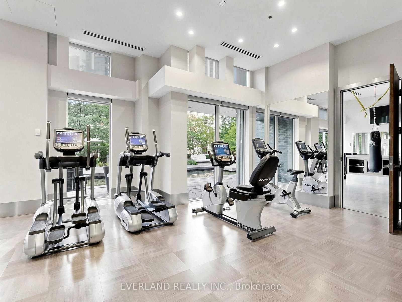 88 Sheppard Avenue E, Unit 2307 thumbnail 20