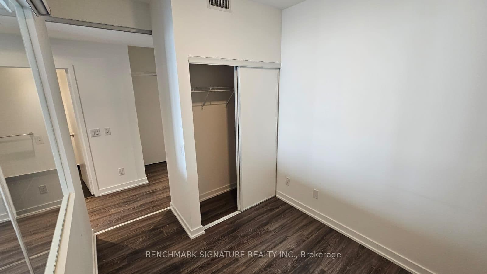20 Edward Street, Unit 2513 thumbnail 8