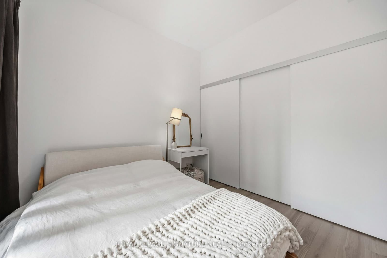 8 Charlotte Street, Unit 202 thumbnail 18