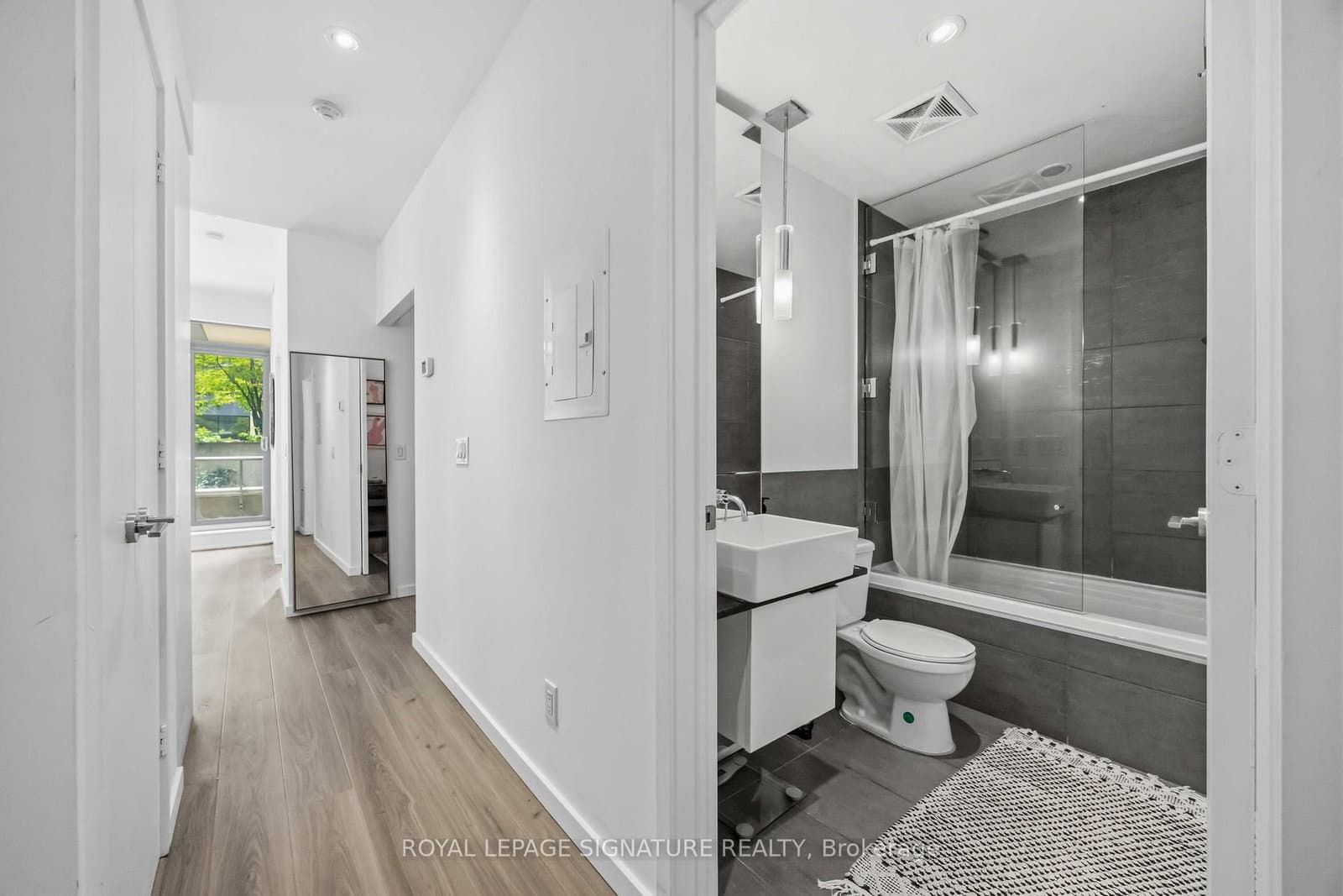 8 Charlotte Street, Unit 202 thumbnail 23