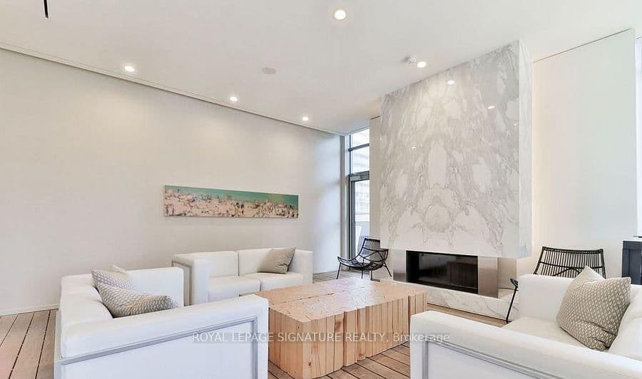 8 Charlotte Street, Unit 202 thumbnail 33